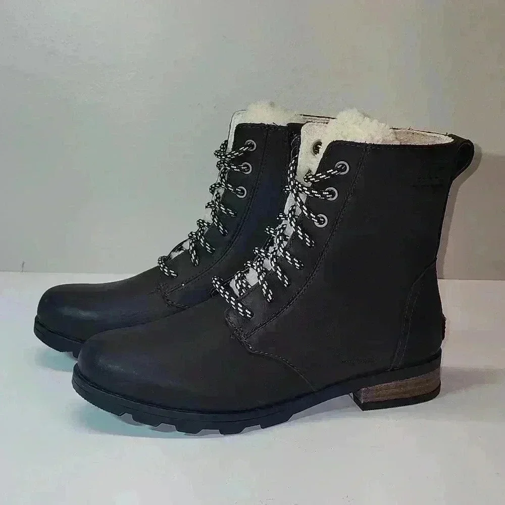 Sorel Emelie Short Lace Cozy Leather Boots